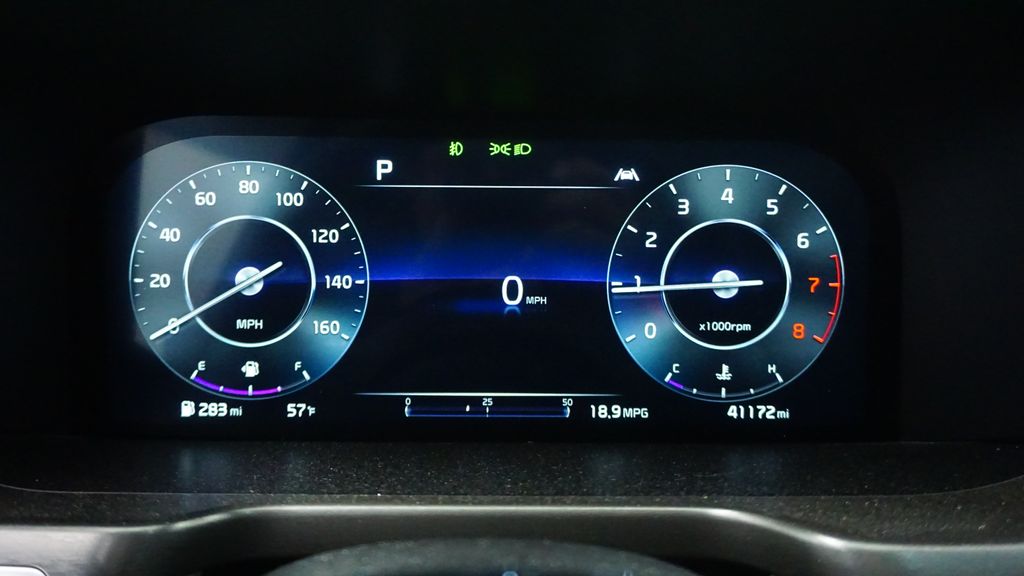 Thumbnail: 2023 Kia Sorento - 17