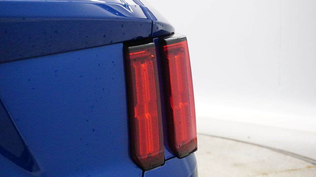 Thumbnail: 2023 Kia Sorento - 24