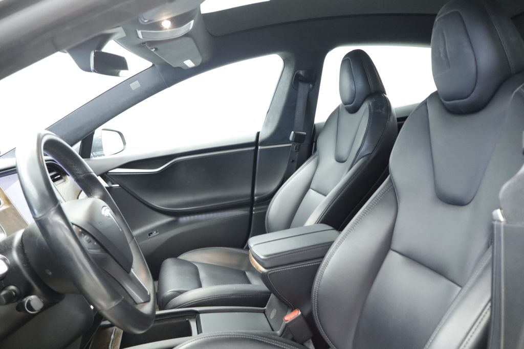 Thumbnail: 2020 Tesla Model S - 8