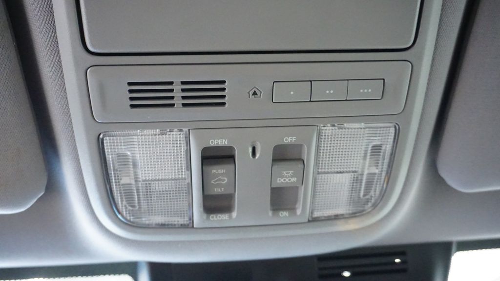 Thumbnail: 2021 Honda CR-V - 35