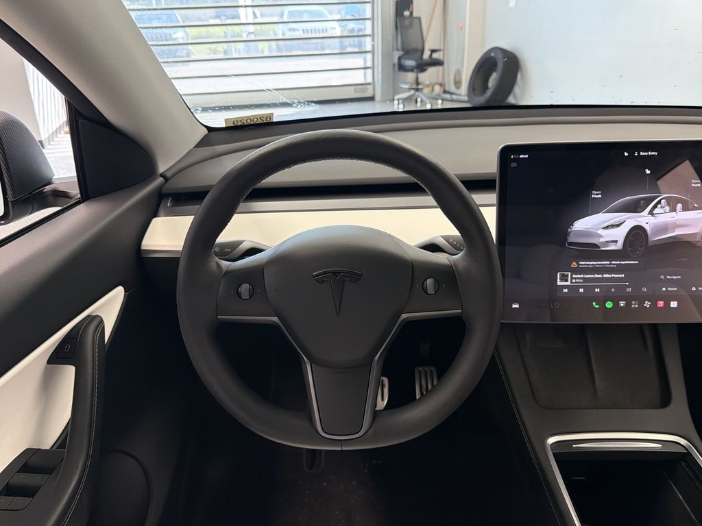 Thumbnail: 2022 Tesla Model Y - 8
