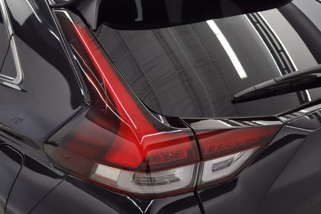 Thumbnail: 2022 Mitsubishi Eclipse Cross - 13