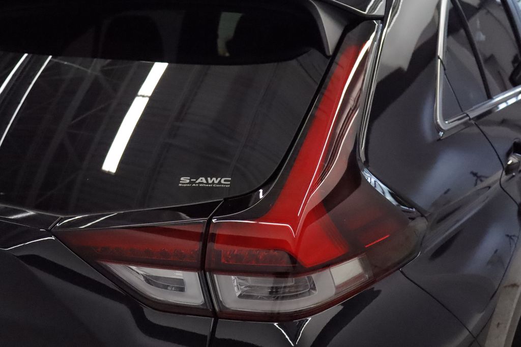 Thumbnail: 2022 Mitsubishi Eclipse Cross - 19