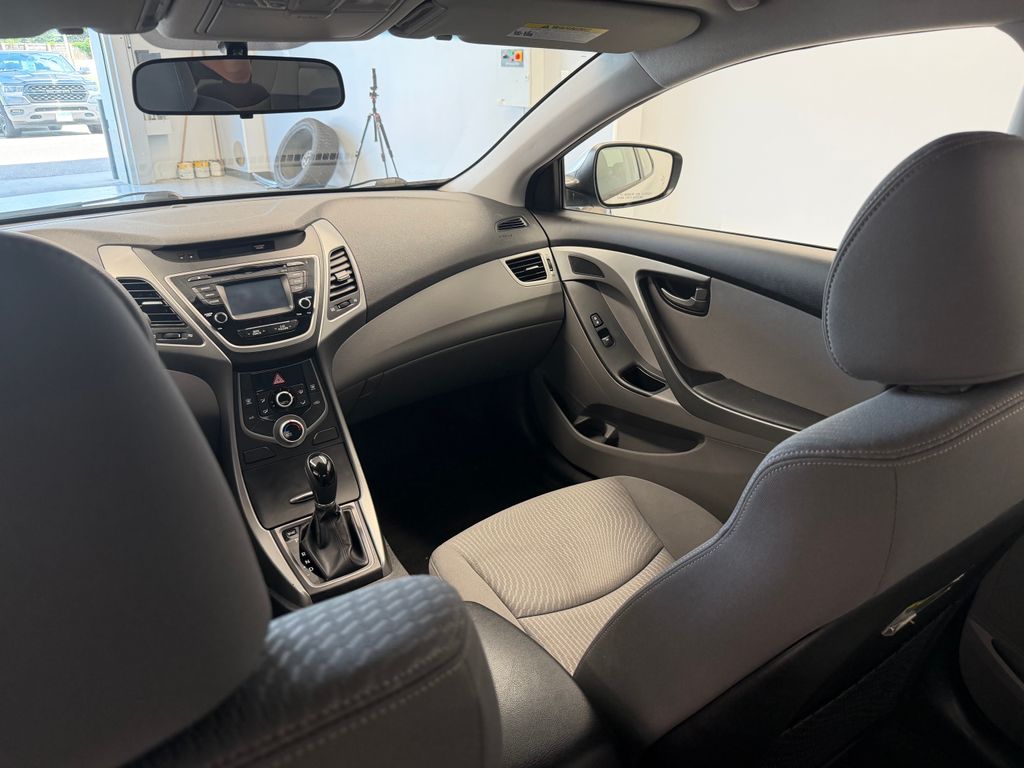 Thumbnail: 2015 Hyundai Elantra - 13