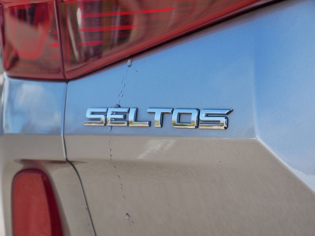 Thumbnail: 2021 Kia Seltos - 21