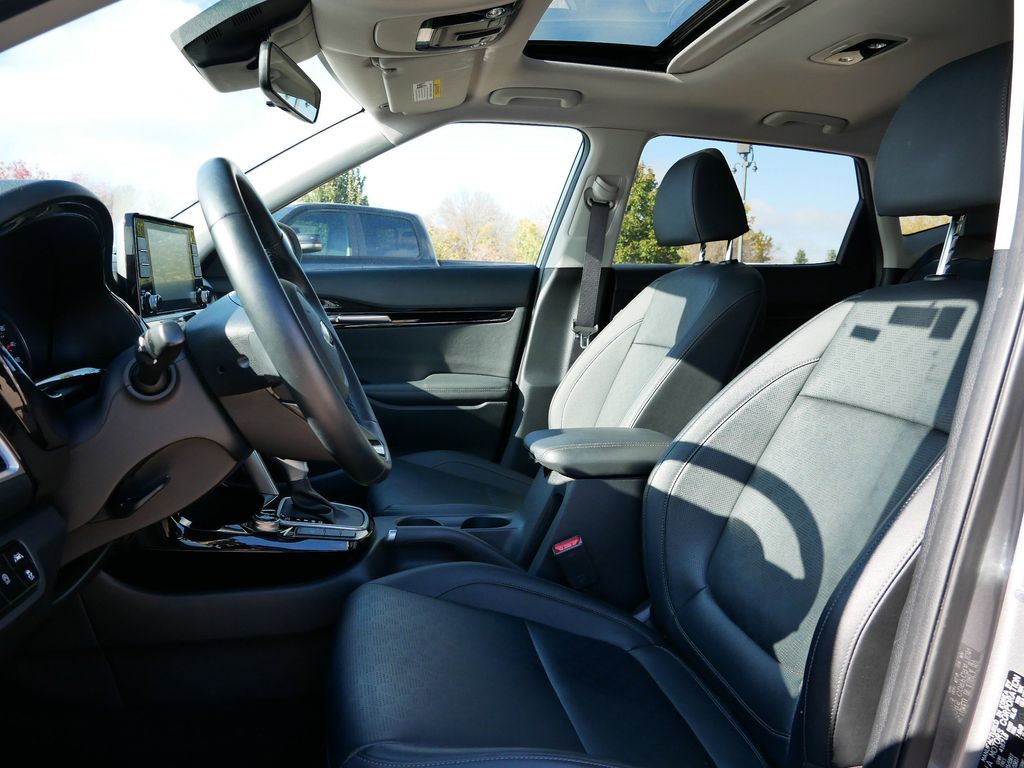 Thumbnail: 2021 Kia Seltos - 10