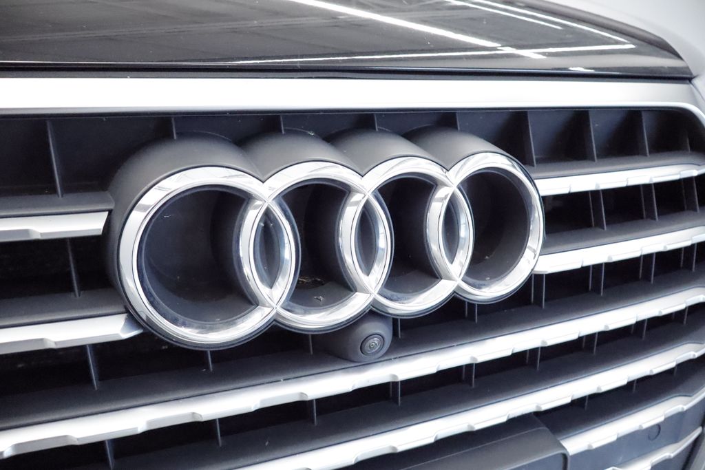 Thumbnail: 2017 Audi Q7 - 18