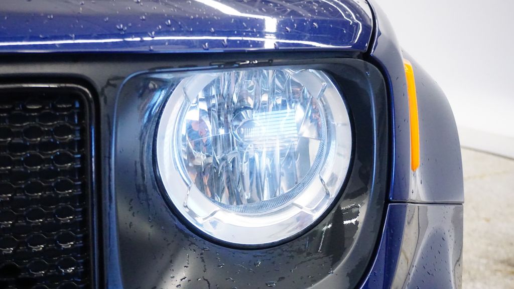 Thumbnail: 2019 Jeep Renegade - 19