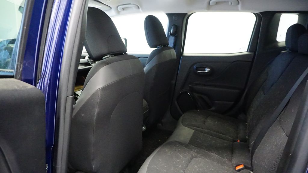 Thumbnail: 2019 Jeep Renegade - 11