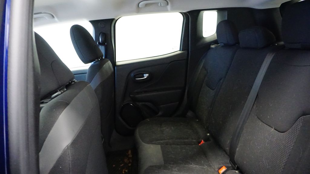 Thumbnail: 2019 Jeep Renegade - 22