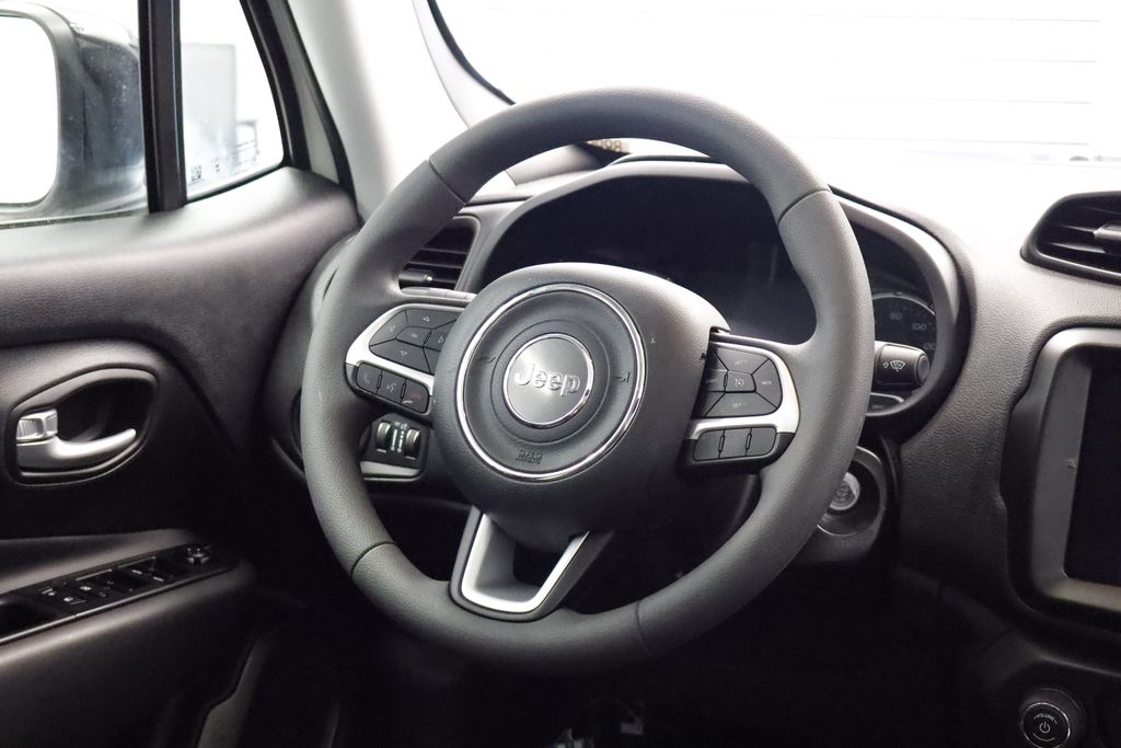 Thumbnail: 2023 Jeep Renegade - 8