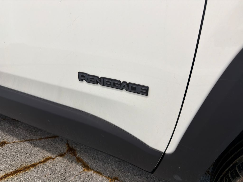 Thumbnail: 2022 Jeep Renegade - 6