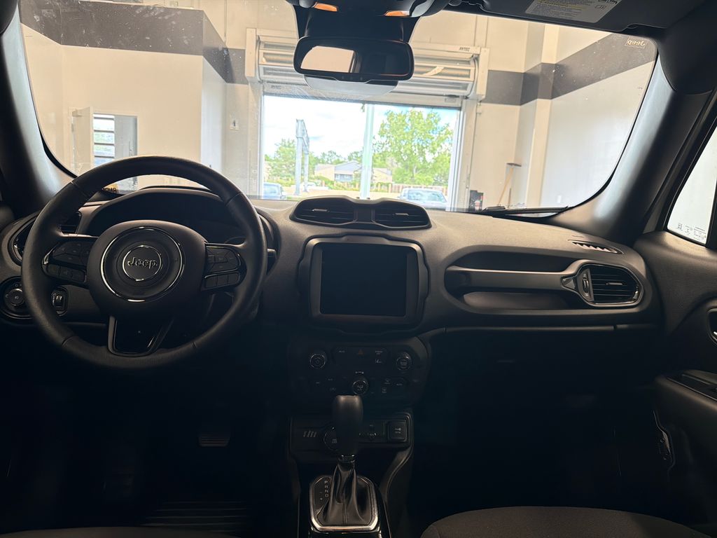 Thumbnail: 2022 Jeep Renegade - 2