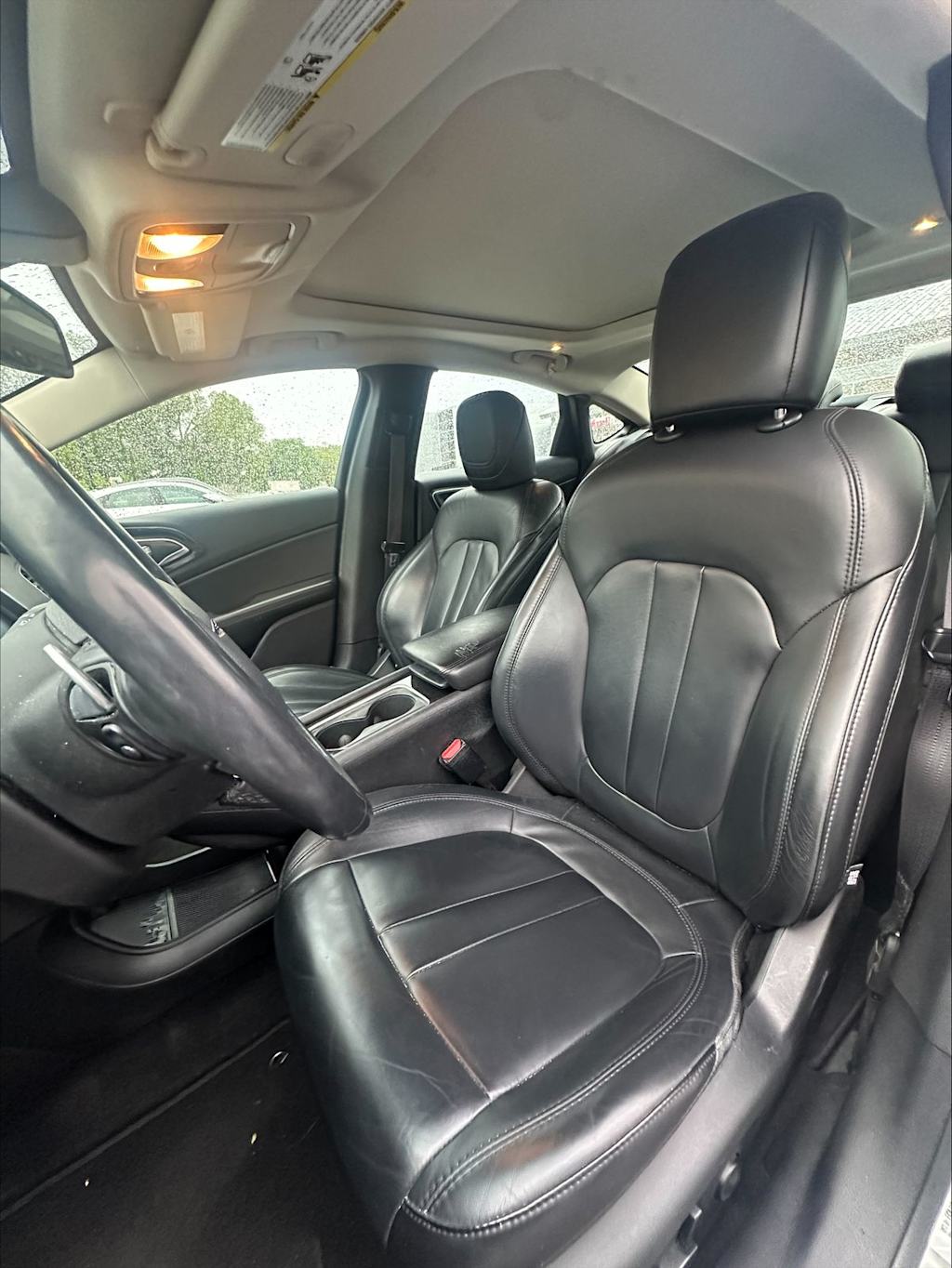 Thumbnail: 2016 Chrysler 200 - 6