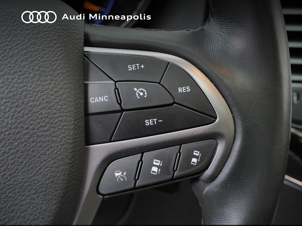 Thumbnail: 2021 Jeep Grand Cherokee - 22