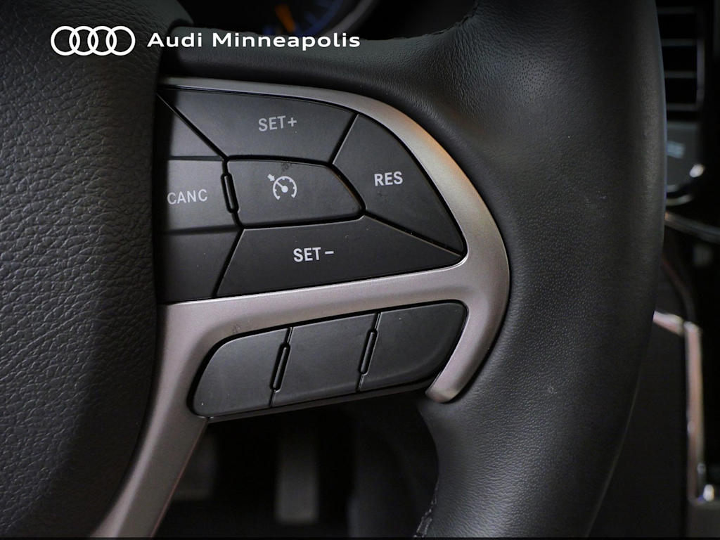 Thumbnail: 2019 Jeep Grand Cherokee - 21