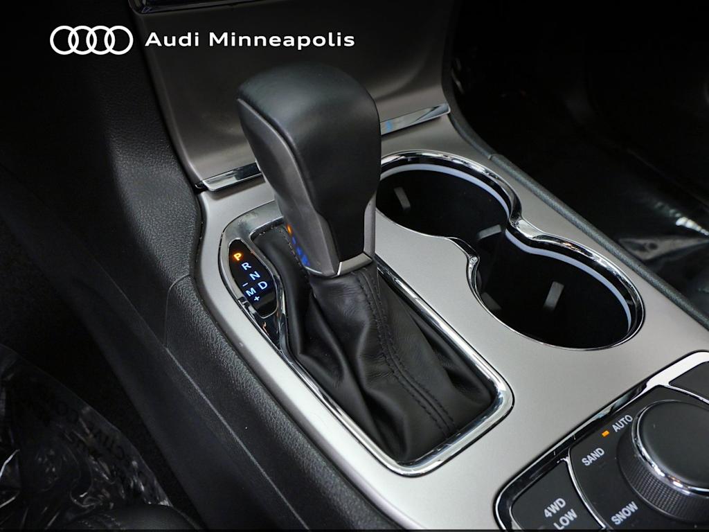 Thumbnail: 2019 Jeep Grand Cherokee - 9