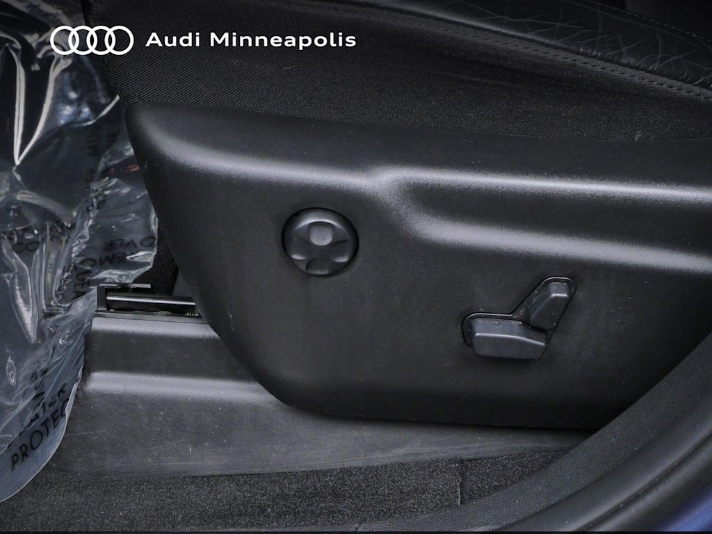 Thumbnail: 2019 Jeep Grand Cherokee - 16