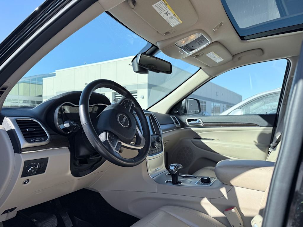 Thumbnail: 2015 Jeep Grand Cherokee - 2