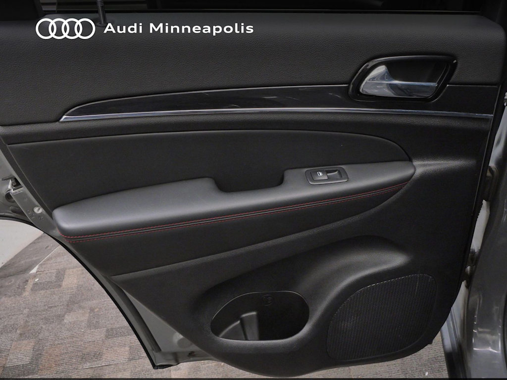 Thumbnail: 2021 Jeep Grand Cherokee - 17
