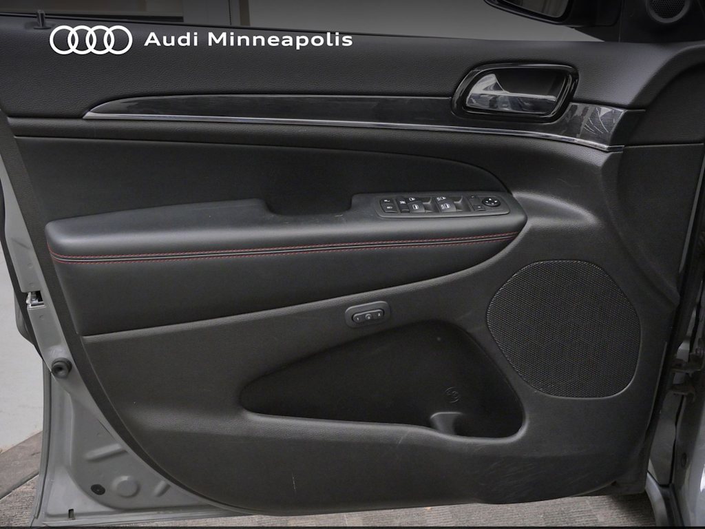 Thumbnail: 2021 Jeep Grand Cherokee - 15