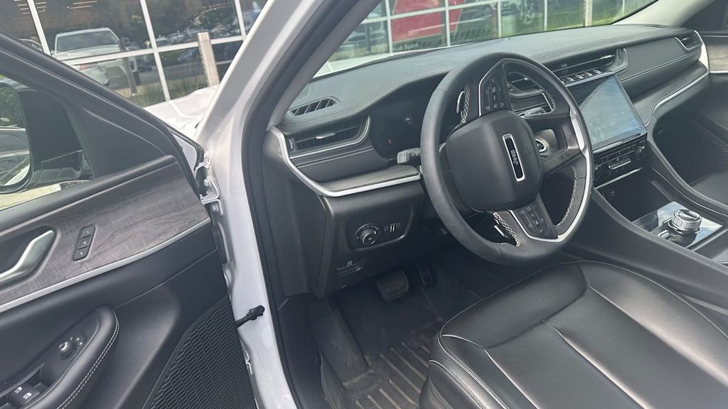 Thumbnail: 2023 Jeep Grand Cherokee - 2