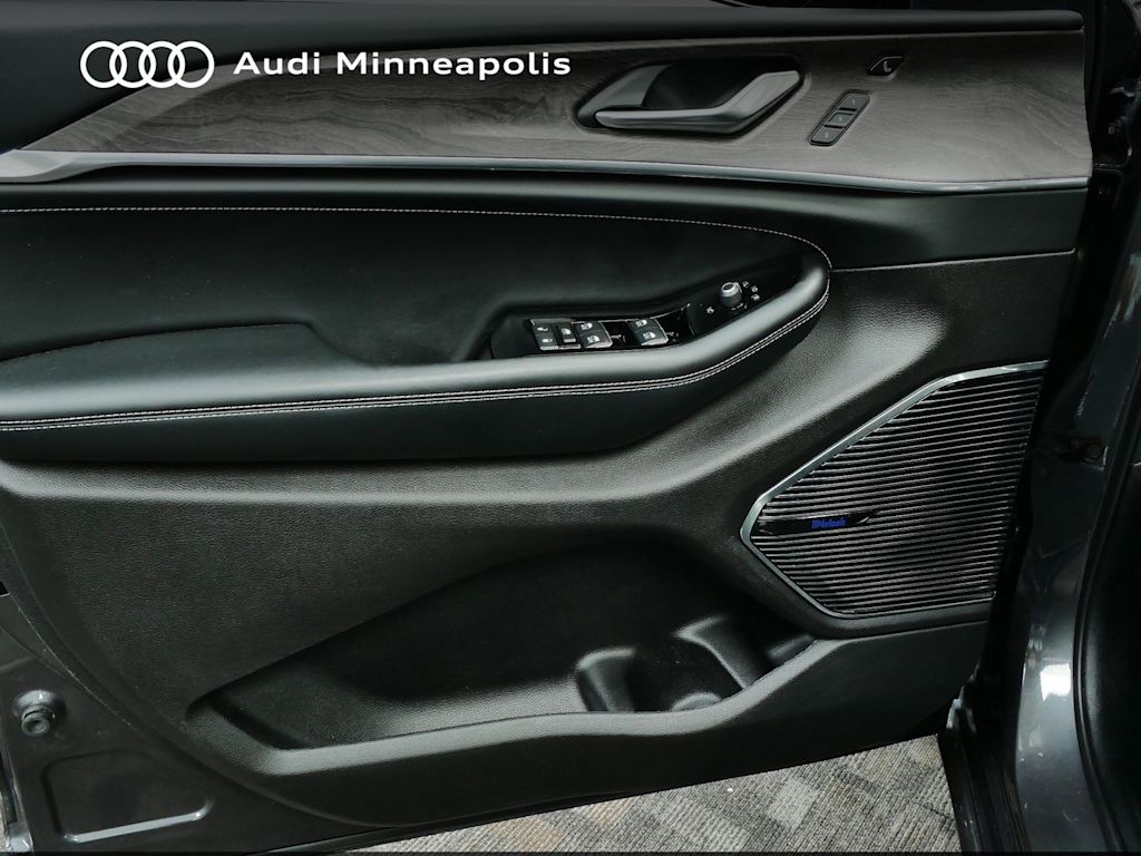 Thumbnail: 2022 Jeep Grand Cherokee - 16