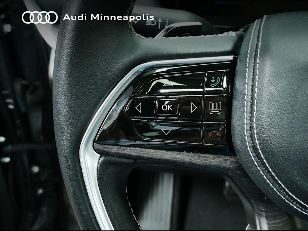 Thumbnail: 2022 Jeep Grand Cherokee - 22