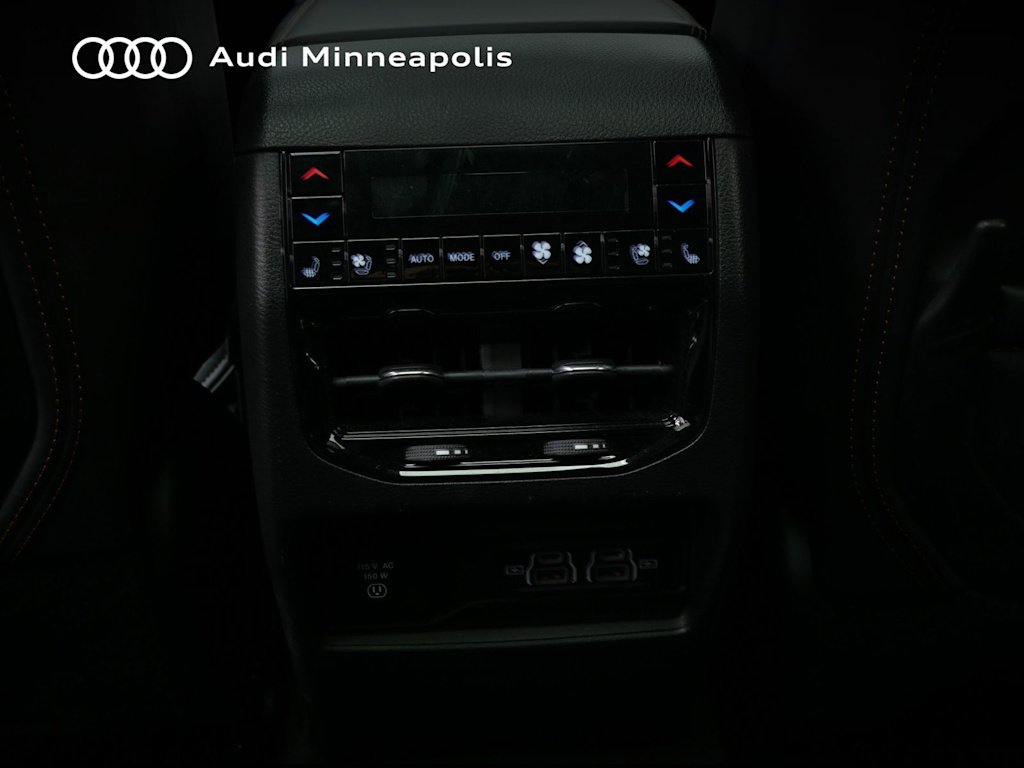 Thumbnail: 2022 Jeep Grand Cherokee - 15