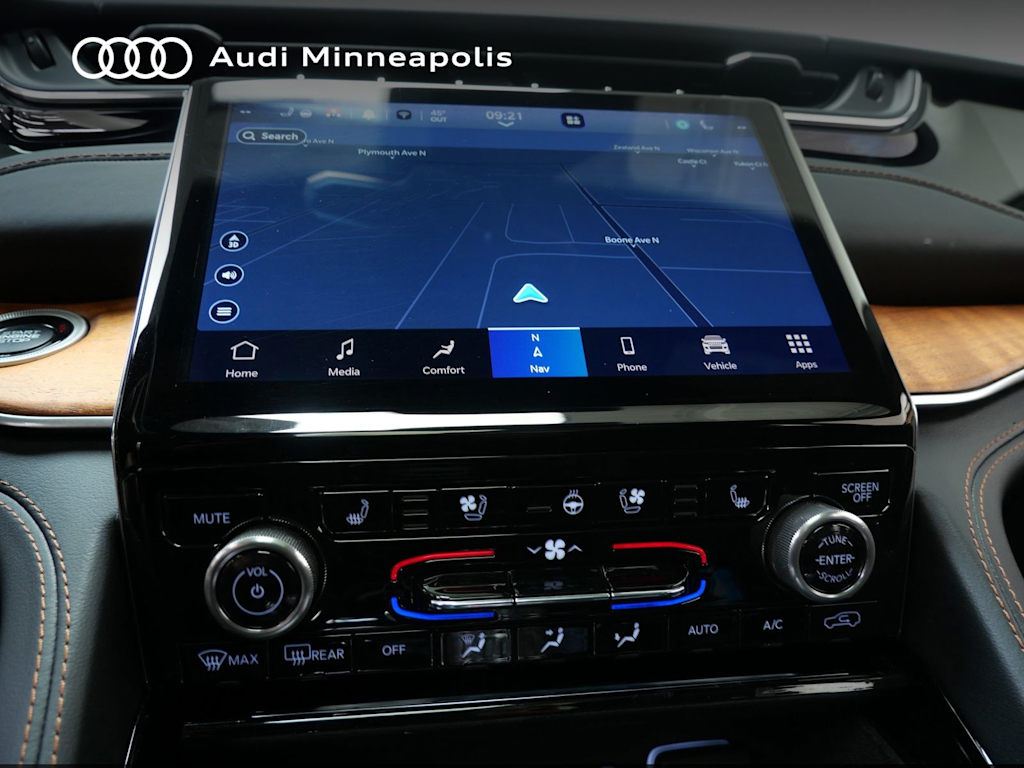 Thumbnail: 2022 Jeep Grand Cherokee - 19