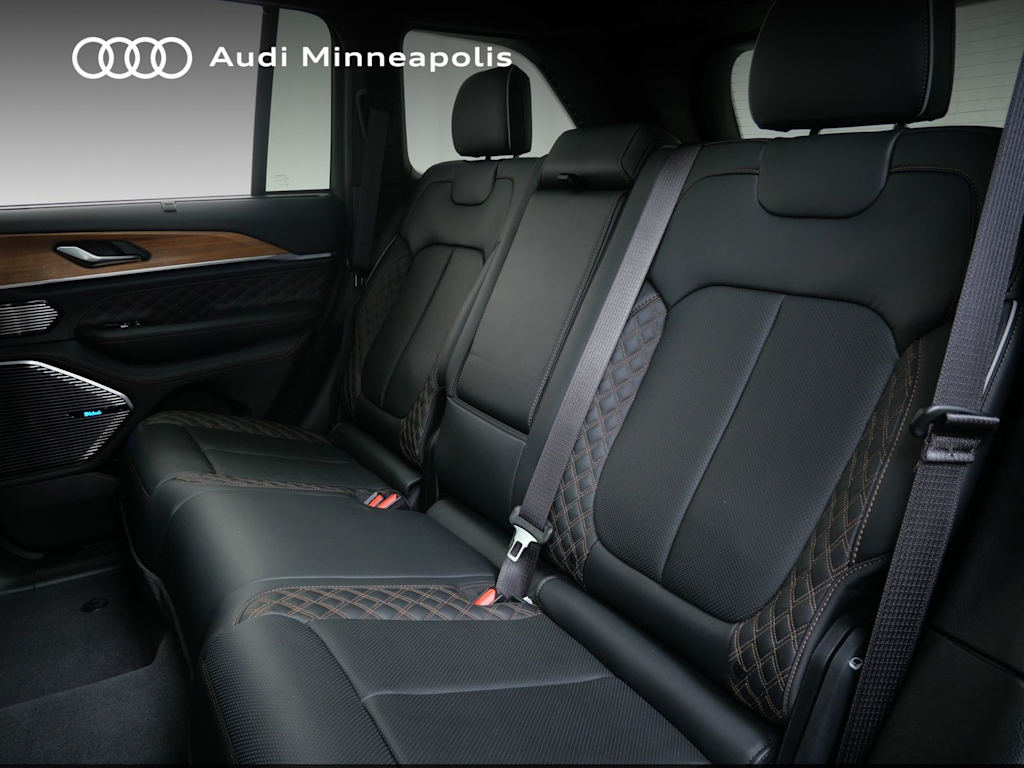 Thumbnail: 2022 Jeep Grand Cherokee - 7