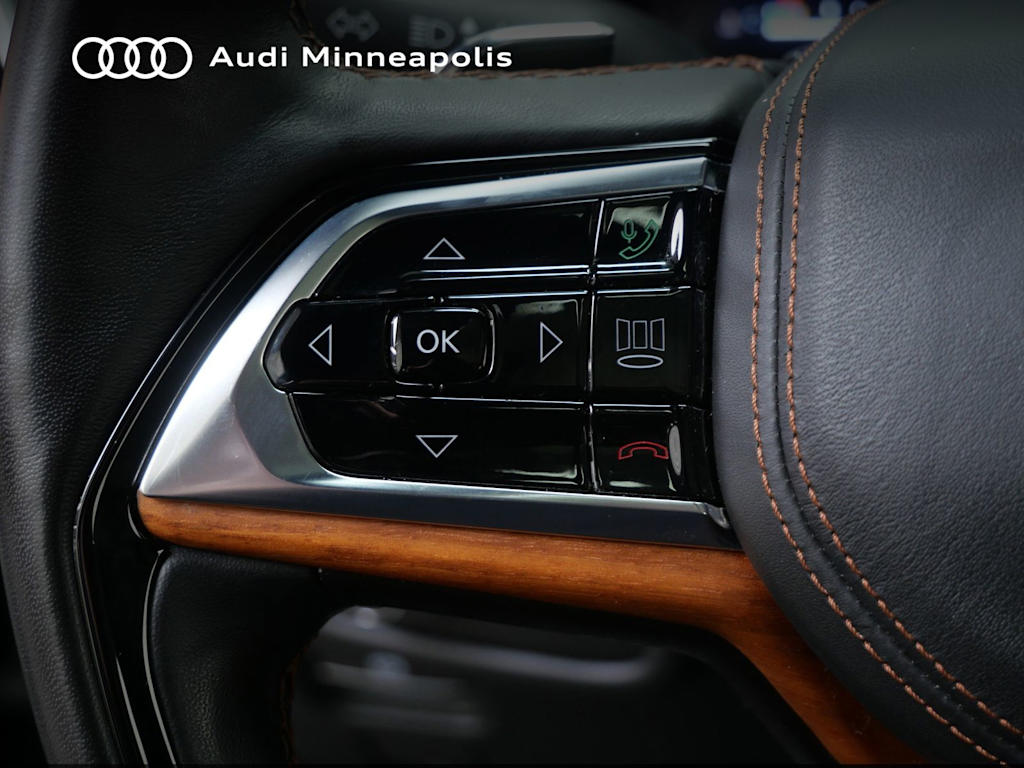 Thumbnail: 2022 Jeep Grand Cherokee - 23