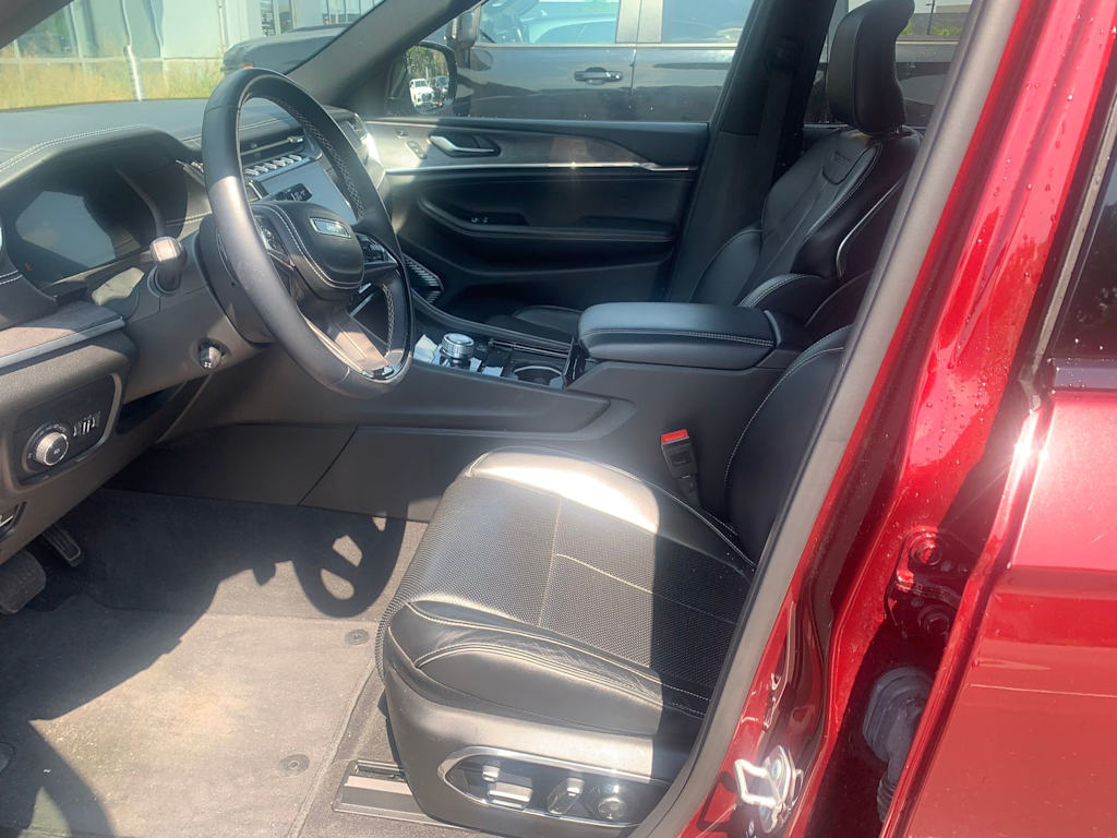 Thumbnail: 2021 Jeep Grand Cherokee L - 3