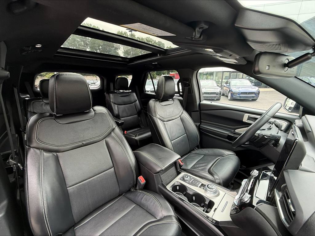 Thumbnail: 2021 Ford Explorer - 5