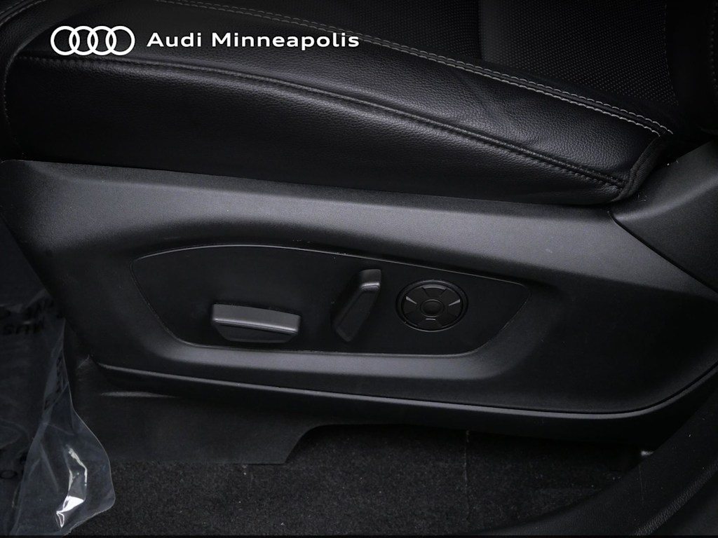 Thumbnail: 2021 Ford Explorer - 15