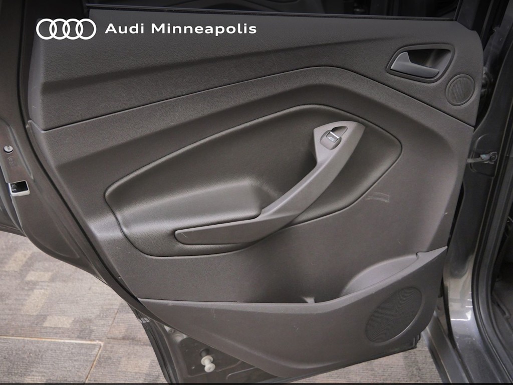 Thumbnail: 2016 Ford Escape - 18