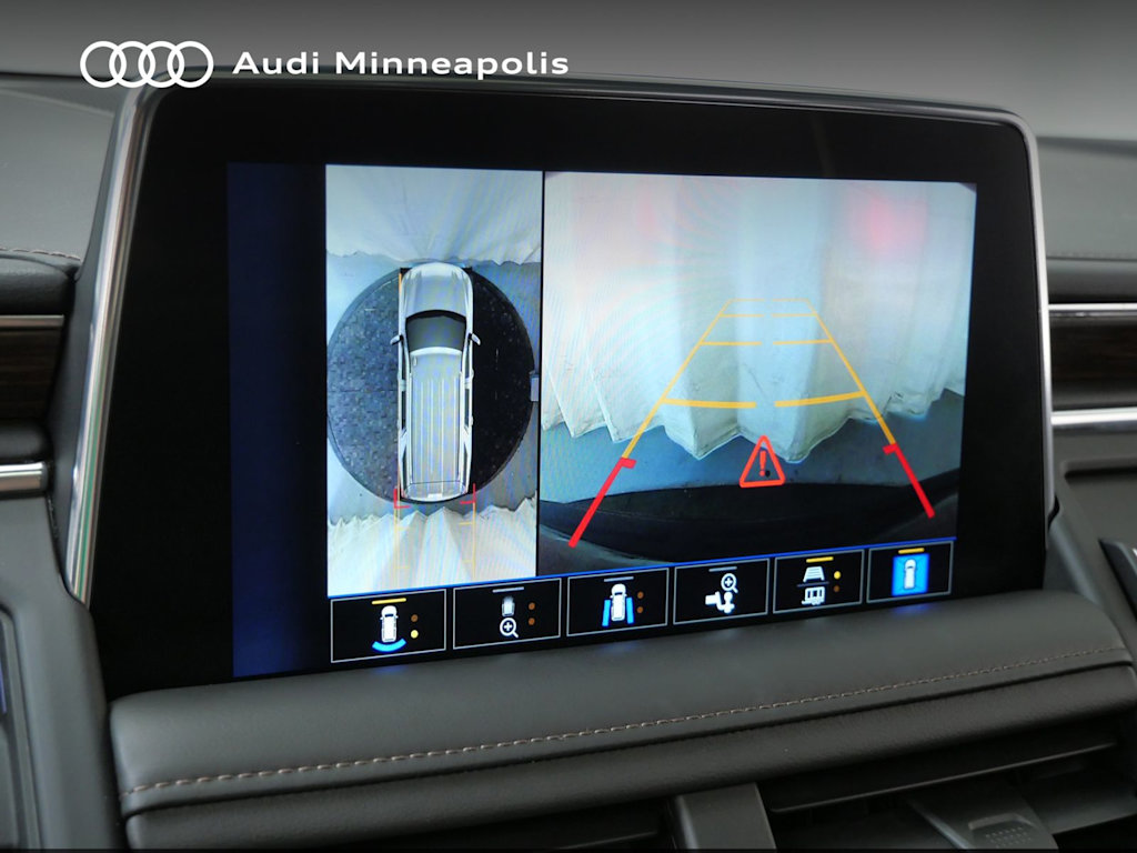 Thumbnail: 2022 Chevrolet Tahoe - 26
