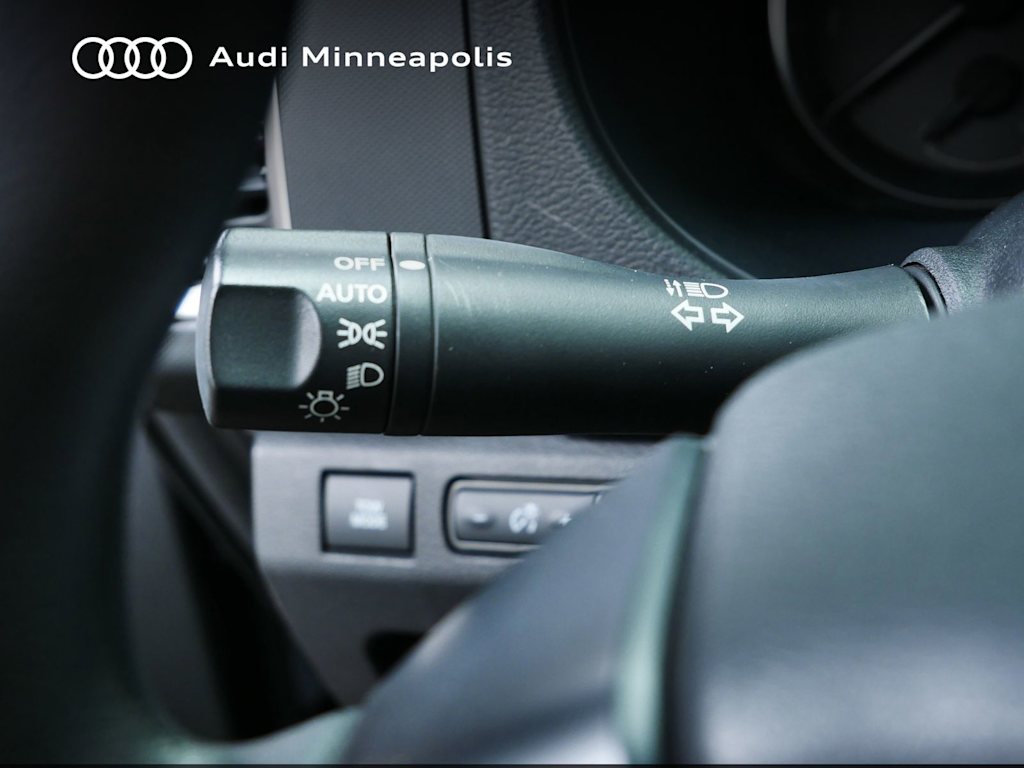 Thumbnail: 2022 Nissan Frontier - 9