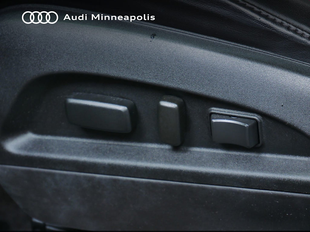 Thumbnail: 2015 Chevrolet Equinox - 18