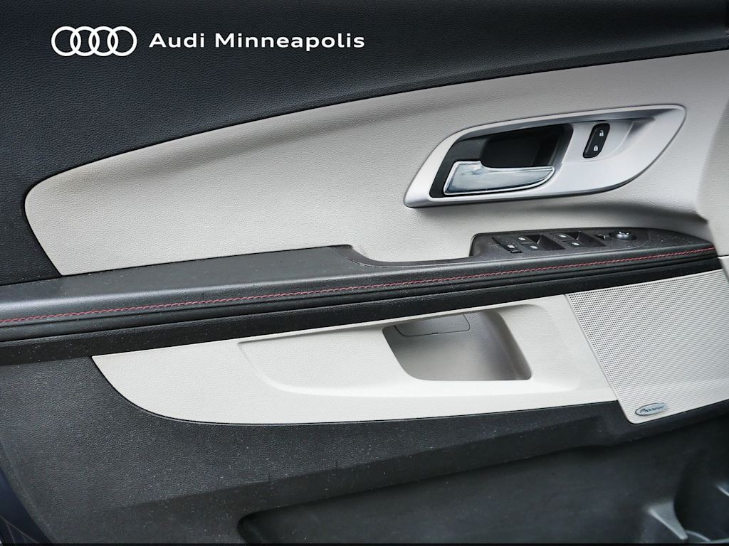 Thumbnail: 2015 Chevrolet Equinox - 17