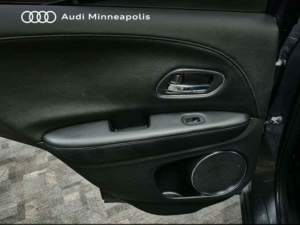 Thumbnail: 2016 Honda HR-V - 17