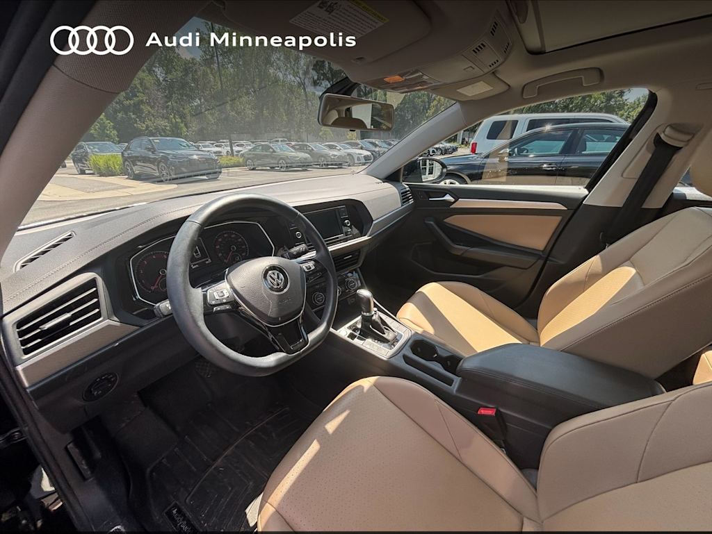 Thumbnail: 2019 Volkswagen Jetta - 2