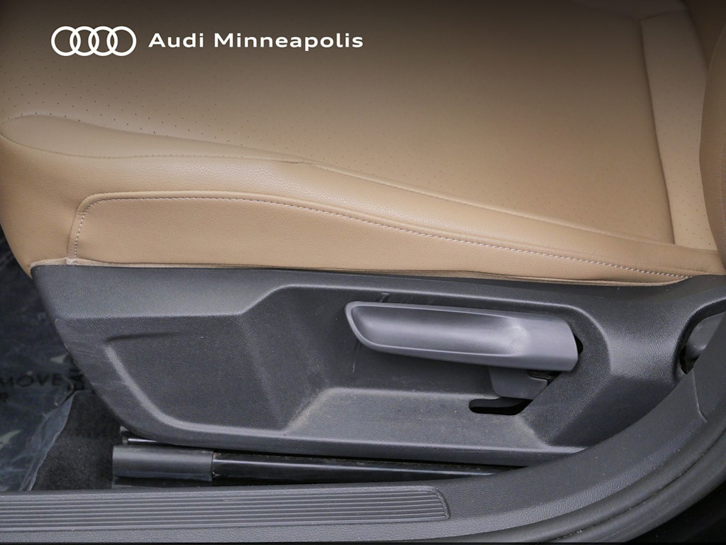 Thumbnail: 2019 Volkswagen Jetta - 15