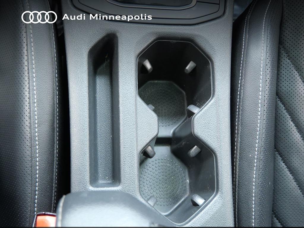 Thumbnail: 2021 Volkswagen Jetta - 9