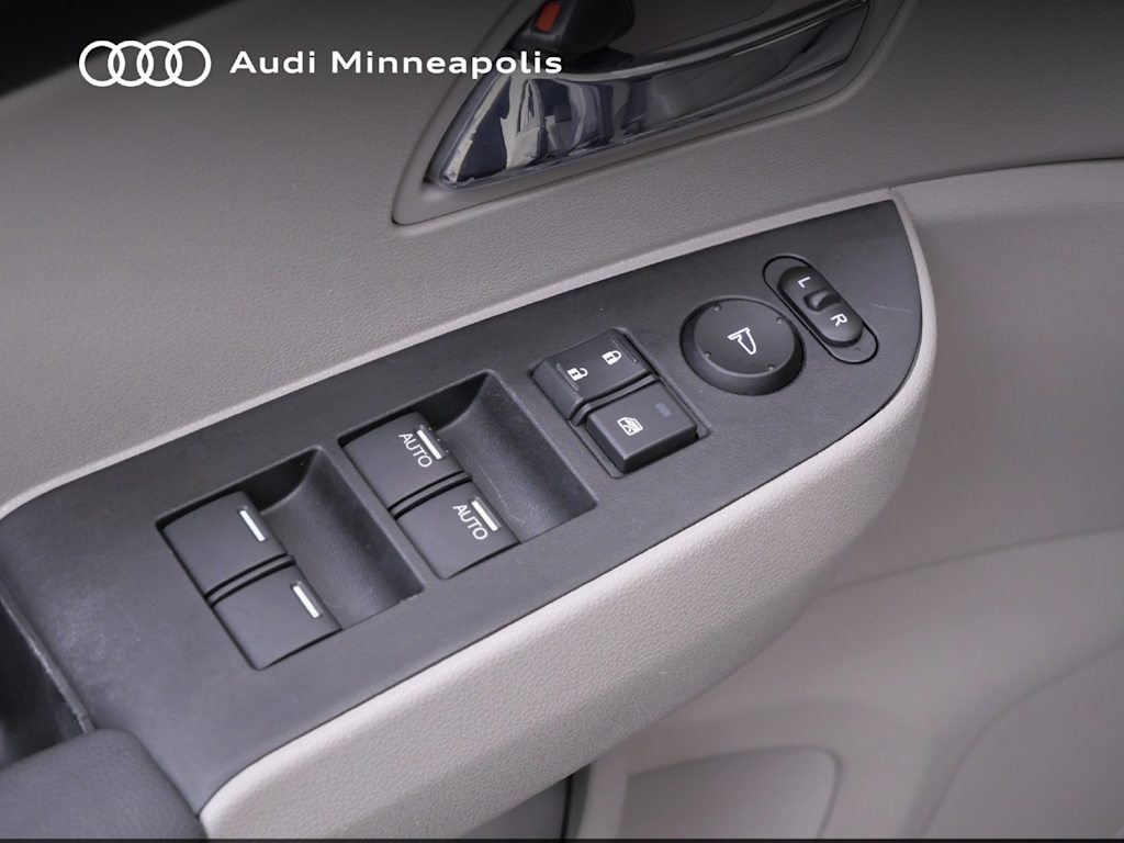 Thumbnail: 2016 Honda Odyssey - 18