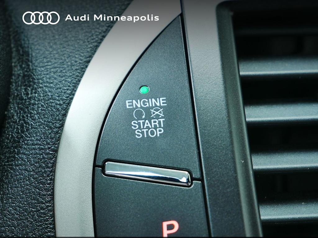 Thumbnail: 2017 Lincoln MKC - 26