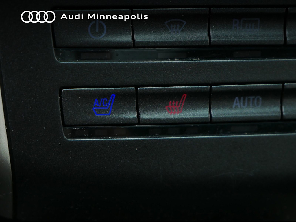 Thumbnail: 2017 Lincoln MKC - 27