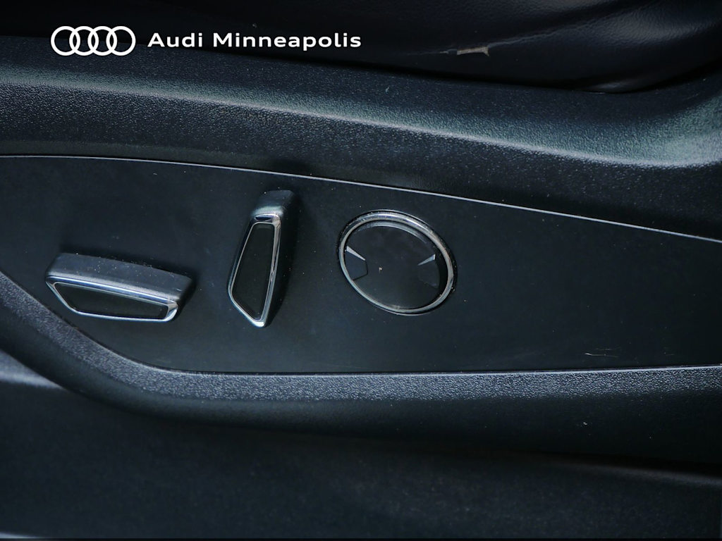 Thumbnail: 2017 Lincoln MKC - 16