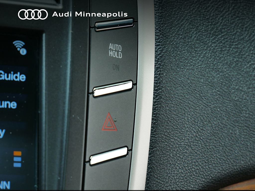 Thumbnail: 2017 Lincoln MKC - 23