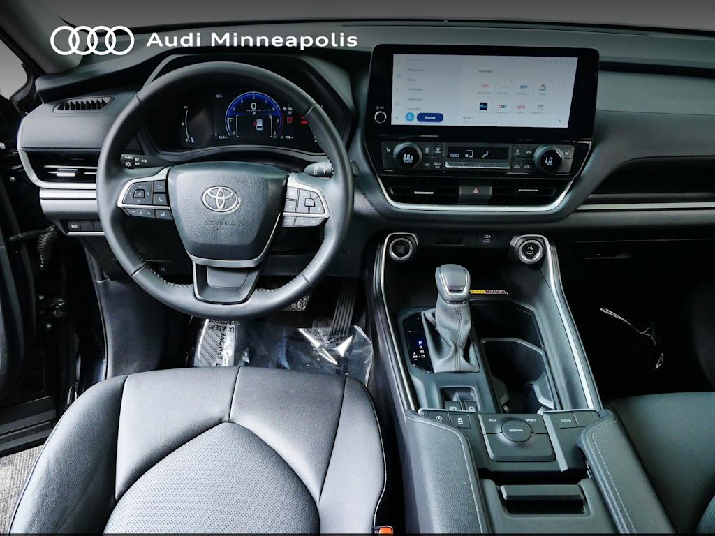 Thumbnail: 2024 Toyota Grand Highlander - 7